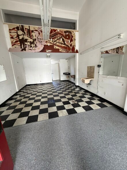 More Photos Of 3166 22nd St, San Francisco General Retail For Lease