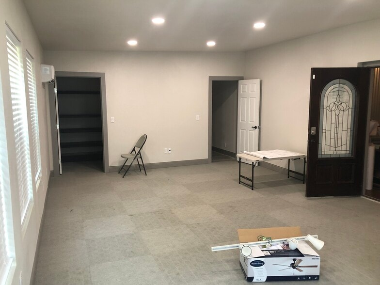 More Photos Of 1008 S Rock St, Georgetown Office Residential For Sale