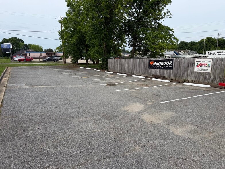 More Photos Of 4922 Veterans Pky, Columbus Industrial For Sale