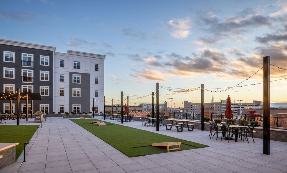 More Photos Of 75 Canal St, Manchester Apartments For Lease