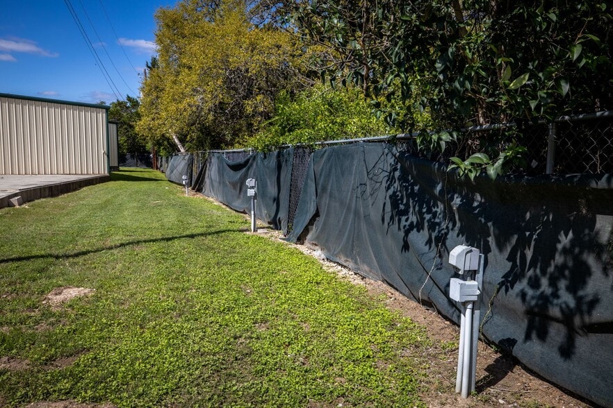 More Photos Of 180 Spring Mountain Dr, Canyon Lake Distribution For Sale