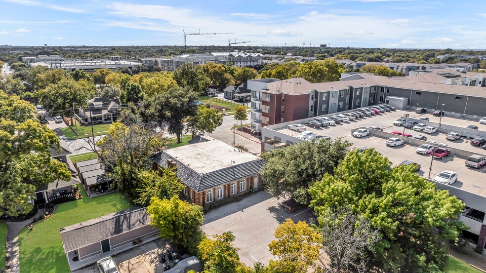 More Photos Of 721 W Abram St, Arlington Medical For Lease