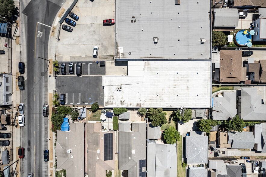 More Photos Of 4444 Union Pacific Ave, Commerce Warehouse For Sale