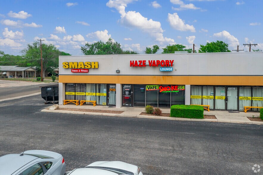 More Photos Of 6821-6883 Bandera Rd, San Antonio Unknown For Lease