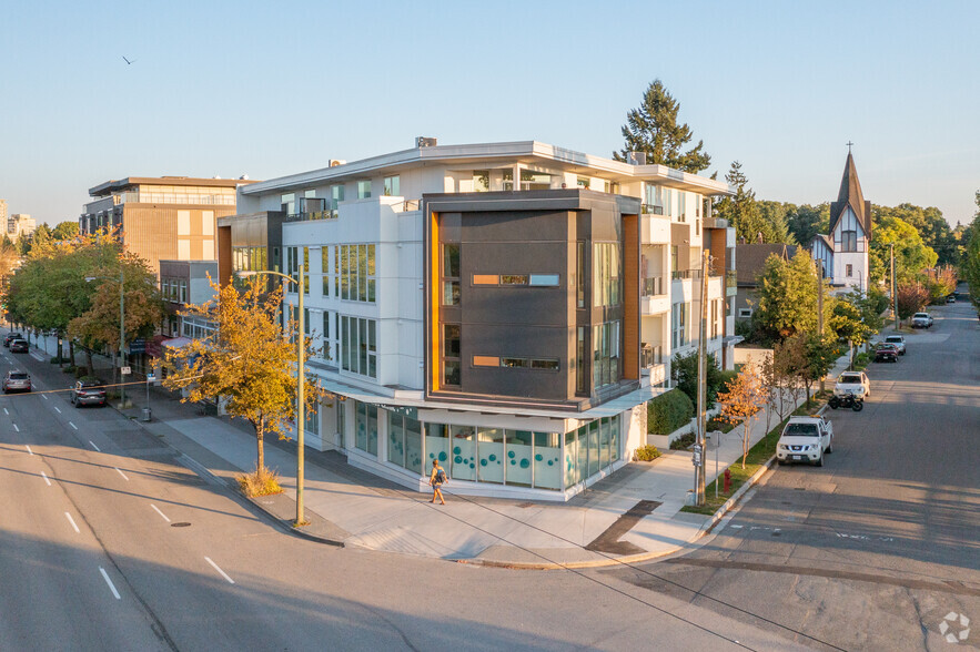 Primary Photo Of 918 Kingsway, Vancouver Storefront Retail Office For Sale