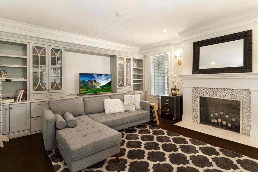 More Photos Of 326 S Hyde Park Ave, Tampa Office Residential For Sale