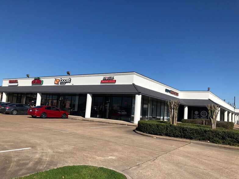 More Photos Of 9110 Jones Rd, Houston Storefront For Lease