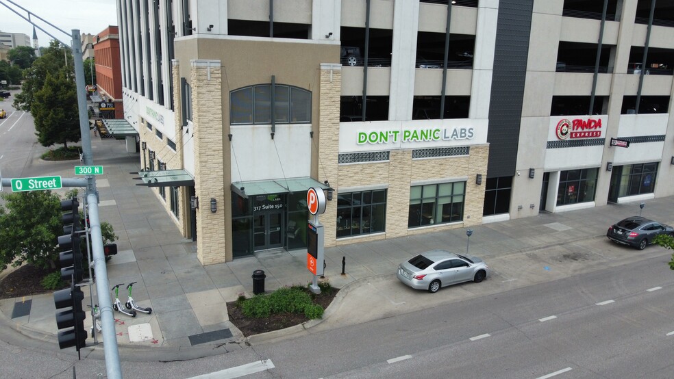 Primary Photo Of 1317 Q St, Lincoln Parking Garage For Lease