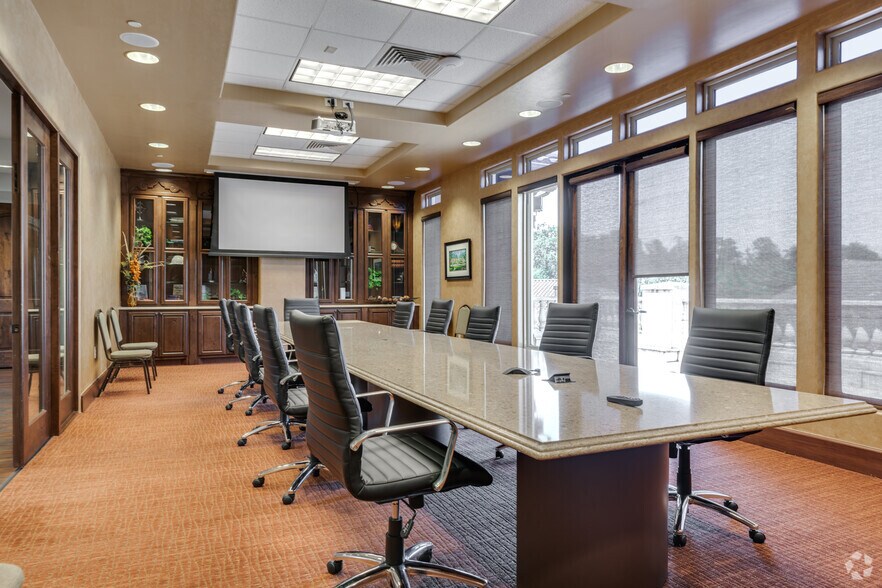 More Photos Of 18750 Interstate 45, Spring Unknown For Lease