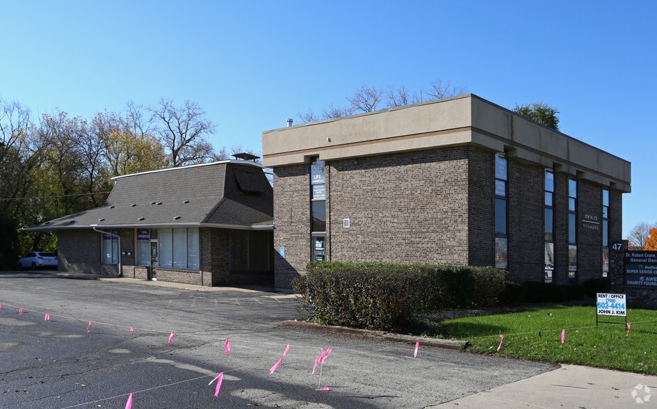 More Photos Of 47 W Dundee Rd, Wheeling Medical For Lease