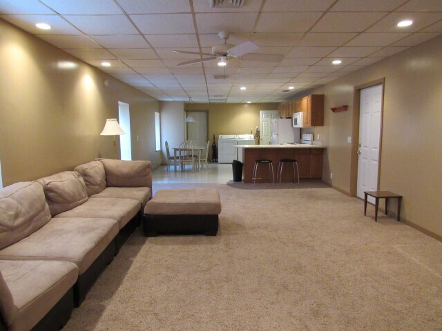 More Photos Of 301 S 7th St, Quincy Light Distribution For Sale