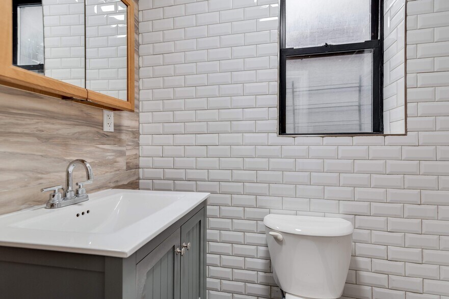 More Photos Of 215 Buffalo Ave, Brooklyn Apartments For Sale