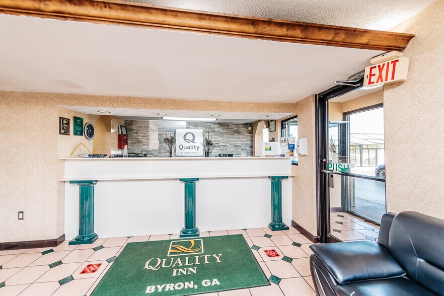 More Photos Of 115 Chapman Rd, Byron Hotel For Sale