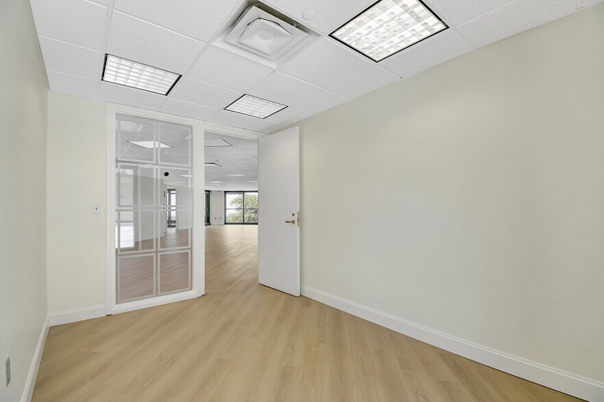 More Photos Of 200 S Andrews Ave, Fort Lauderdale Medical For Sale