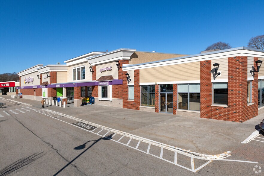 More Photos Of Route 78 @ Route 1, Westerly Unknown For Lease