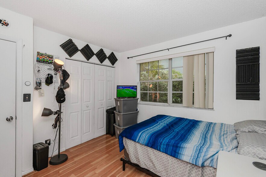 More Photos Of 4263 NW 115th Ave, Coral Springs Multifamily For Sale