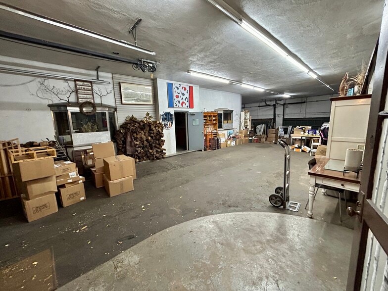 More Photos Of 20-34 Park Ave, Paterson Office For Sale