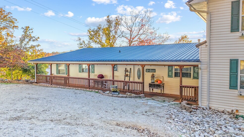 More Photos Of 1117 Dogwood Rd, Lake Ozark Multifamily For Sale