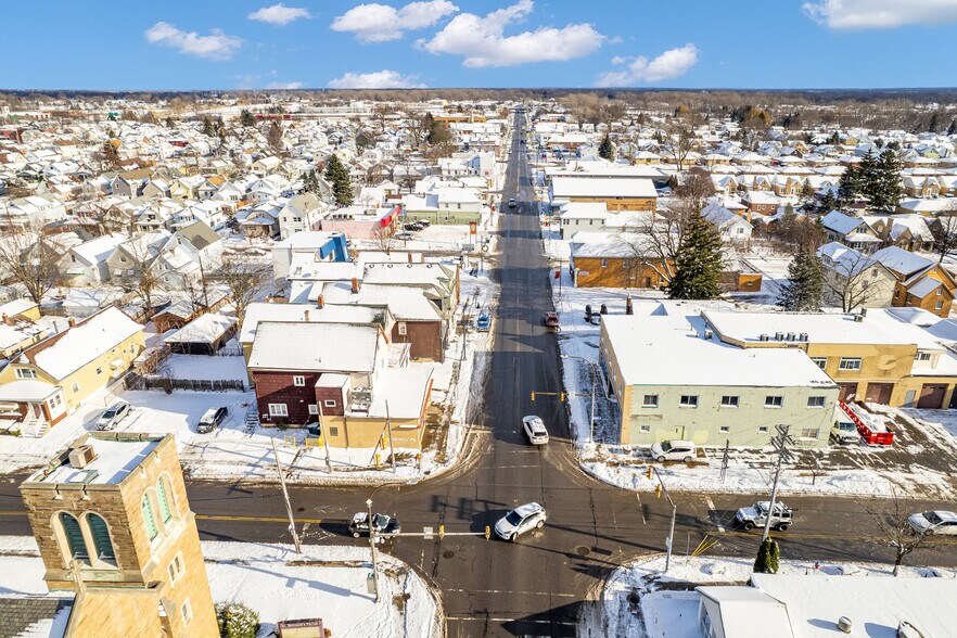 More Photos Of 2025 Clinton St, Buffalo Office For Sale
