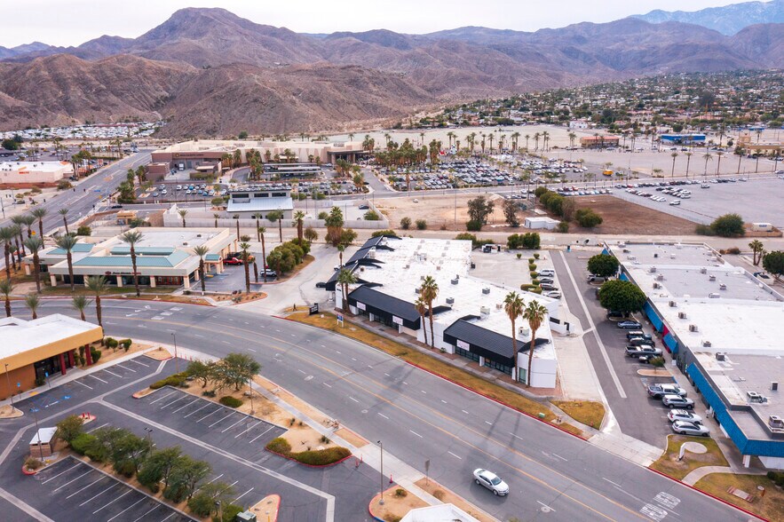 More Photos Of 68945 Perez Rd, Cathedral City Showroom For Lease