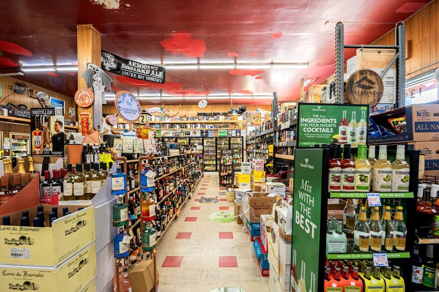More Photos Of 1399 University Ave, Berkeley General Retail For Sale