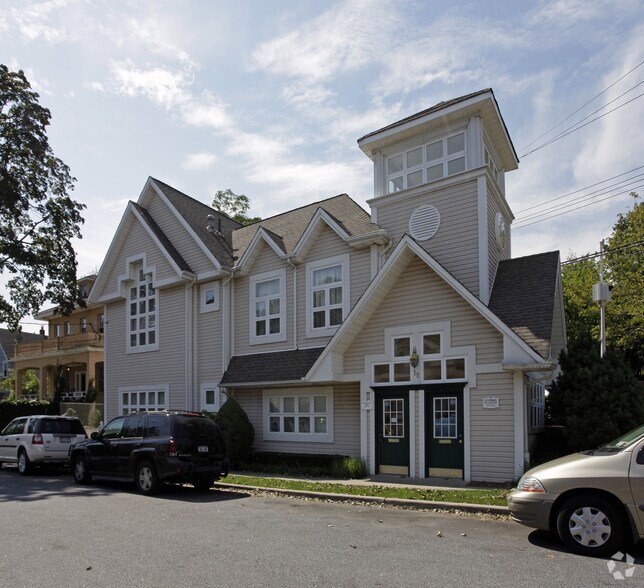 Primary Photo Of 15 1st St, Staten Island Office For Sale