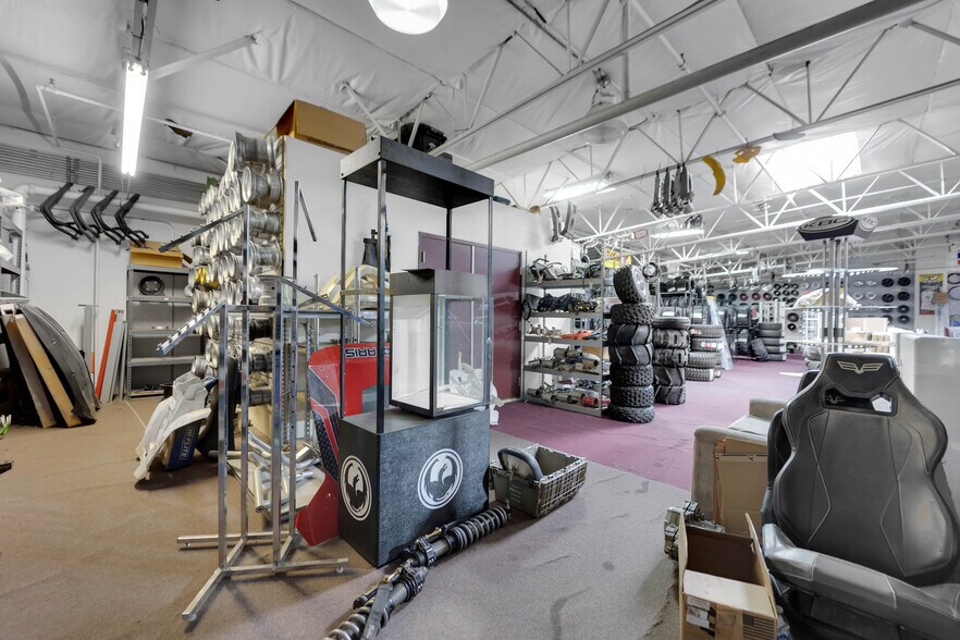 More Photos Of 4440 E Craig Rd, Las Vegas Distribution For Sale