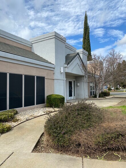 More Photos Of 1481 Live Oak Blvd, Yuba City Medical For Lease