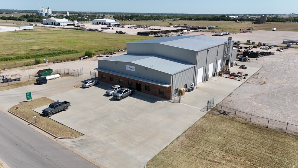 Primary Photo Of 3105 Davinion Rd, El Reno Manufacturing For Lease