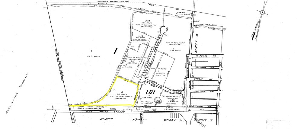 More Photos Of 302 Commerce Square Blvd, Burlington Warehouse For Lease