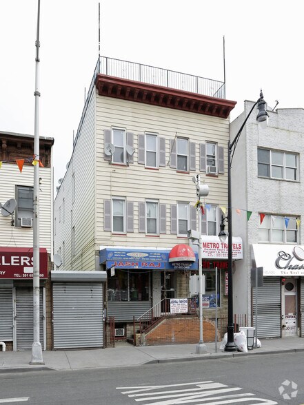 More Photos Of 828 Newark Ave, Jersey City Storefront Retail Residential For Lease