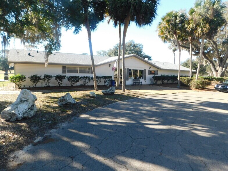 Primary Photo Of 20650 SW 80th Place Rd, Dunnellon Golf Course Driving Range For Sale