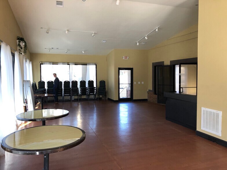 More Photos Of 188 Upper Riverdale Rd, Jonesboro Storefront Retail Office For Lease