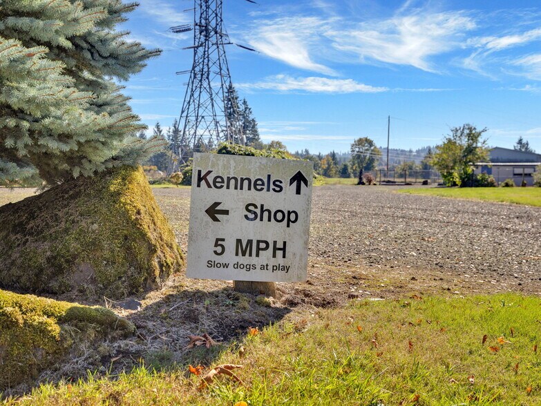 More Photos Of 44434 SE Coalman Rd, Sandy Light Manufacturing For Sale
