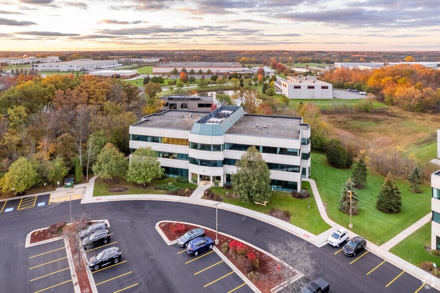 More Photos Of 9809 S Franklin Dr, Franklin Office For Lease