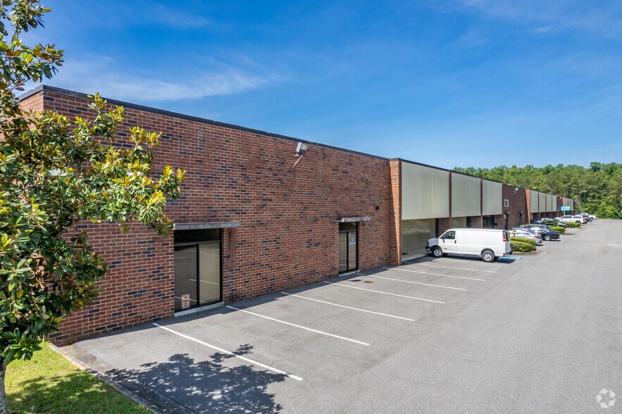 Primary Photo Of 787 Hillcrest Industrial Blvd, Macon-Bibb Distribution For Lease