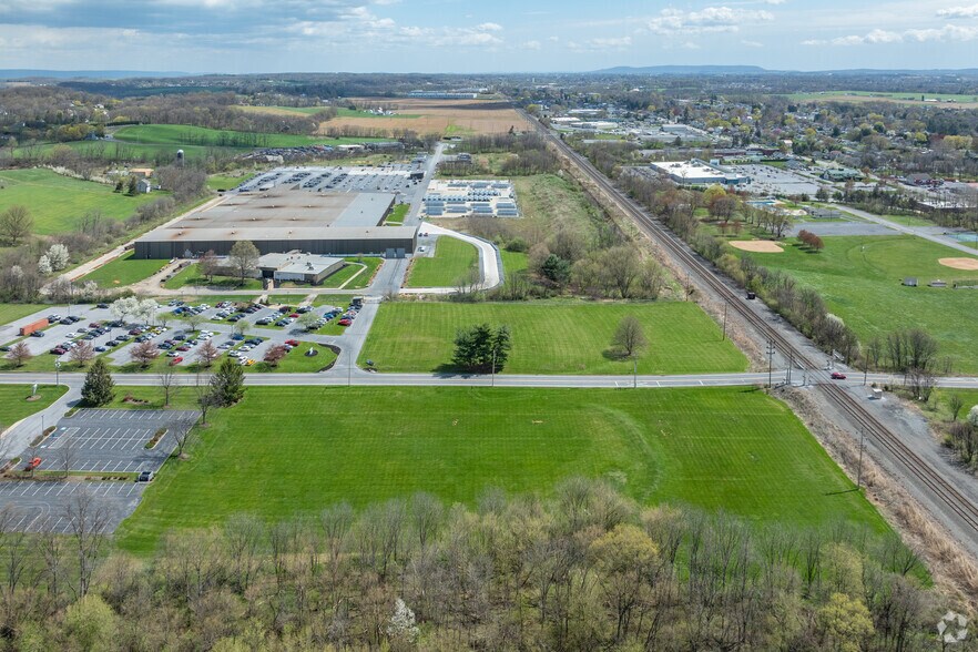 More Photos Of 475 N Weaber St, Annville Land For Sale