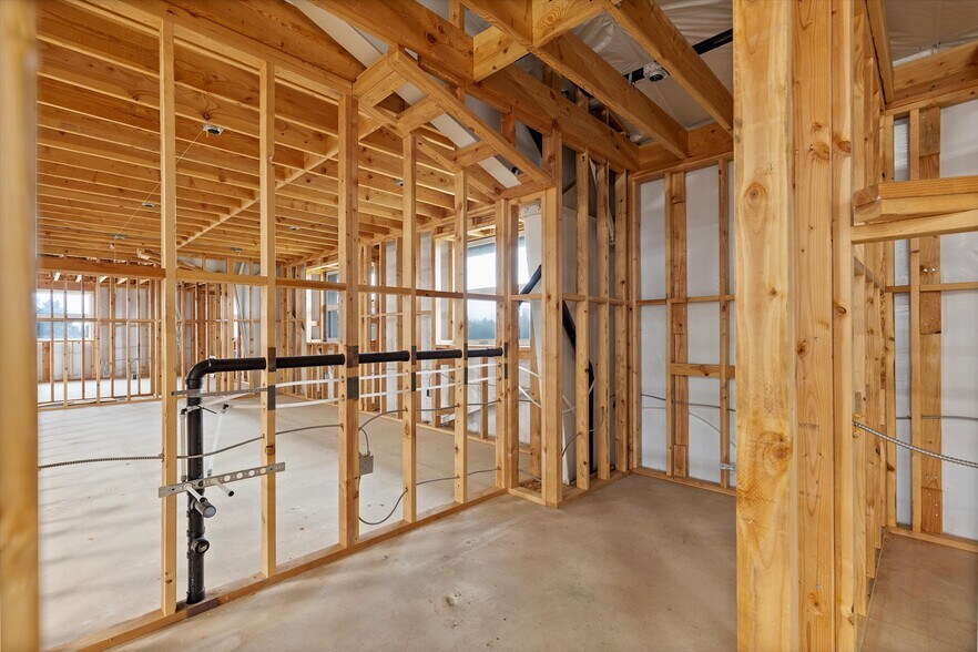 More Photos Of 1025 NW Grove st, Newport Industrial For Sale