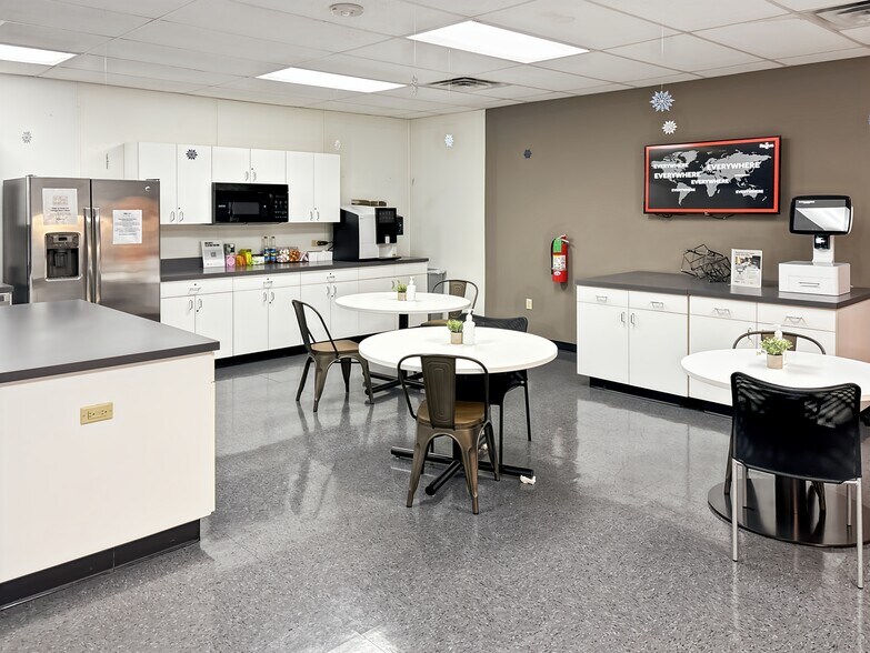 More Photos Of 1202 NE McClain Rd, Bentonville Coworking Space