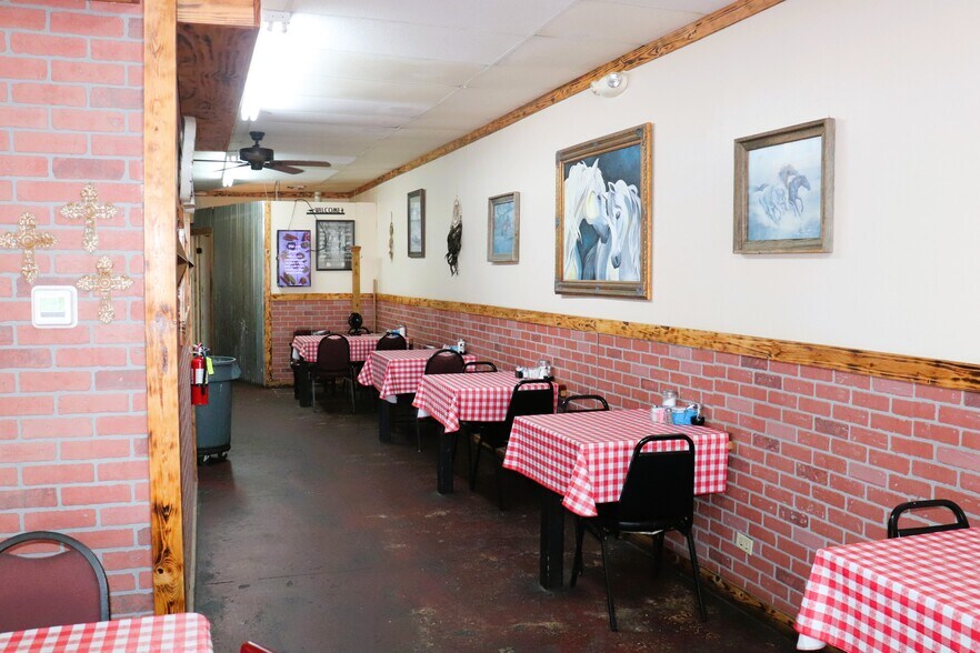 More Photos Of 1113 Main St, Commerce Restaurant For Sale