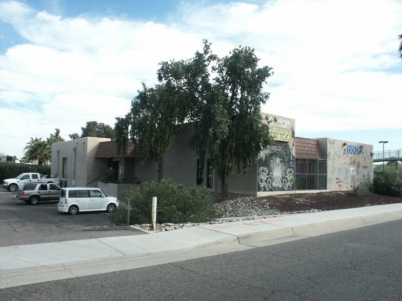 More Photos Of 6501 N Black Canyon Fwy, Phoenix Industrial For Sale