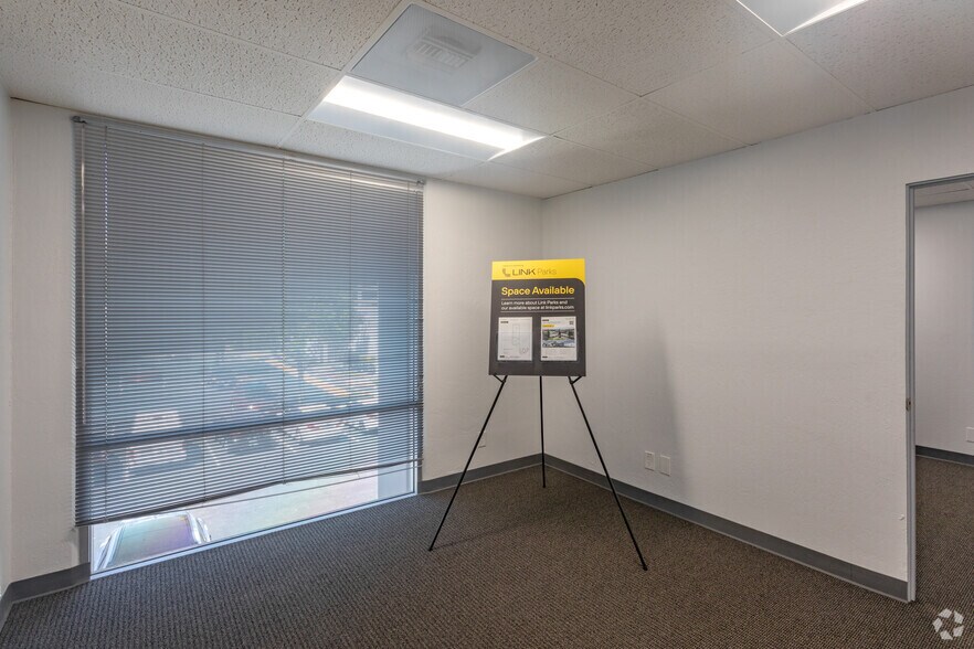 More Photos Of 2910-2960 Scott Blvd, Santa Clara Light Distribution For Lease