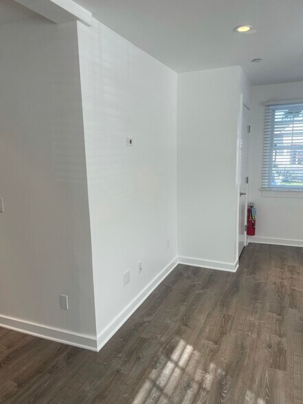 More Photos Of 201 Montauk Hwy, Westhampton Beach Office For Lease