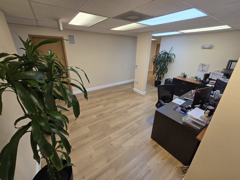 More Photos Of 7777 N University Dr, Tamarac Medical For Sale