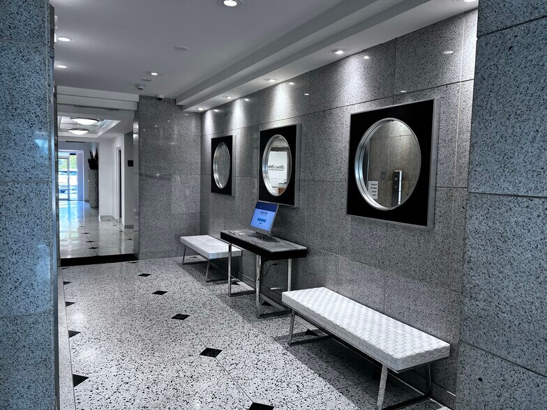 More Photos Of 3471 N Federal Hwy, Fort Lauderdale Office For Lease