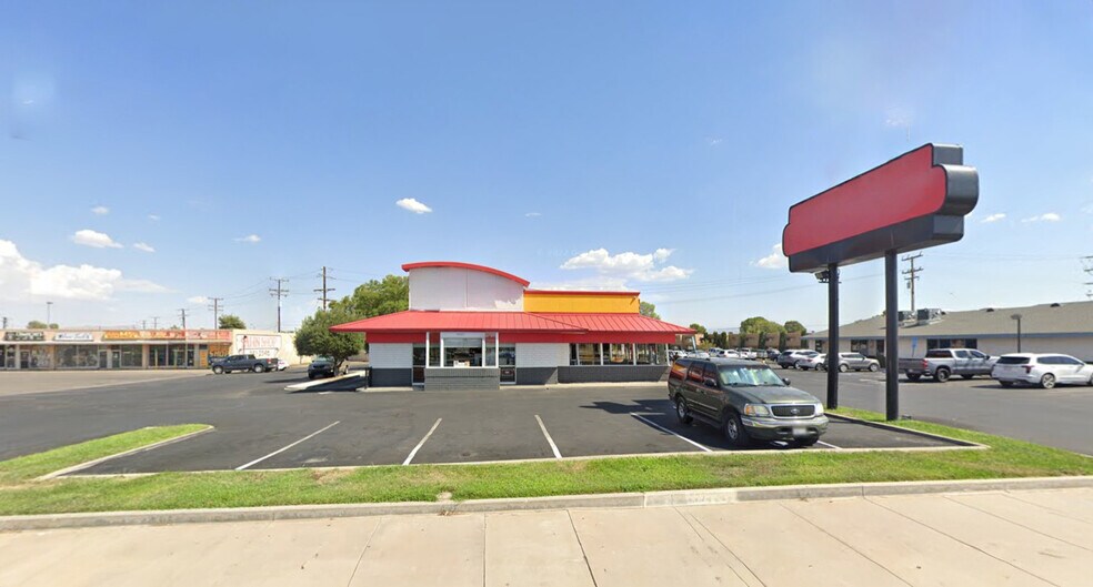Primary Photo Of 14503 7th St, Victorville Fast Food For Lease