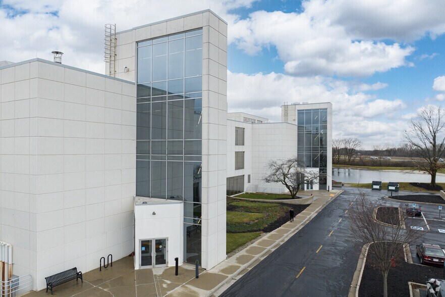 More Photos Of 9797 Springboro Pike, Dayton Office For Lease