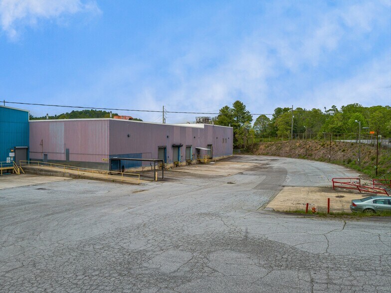 More Photos Of 90 Christ School Rd, Arden Distribution For Lease