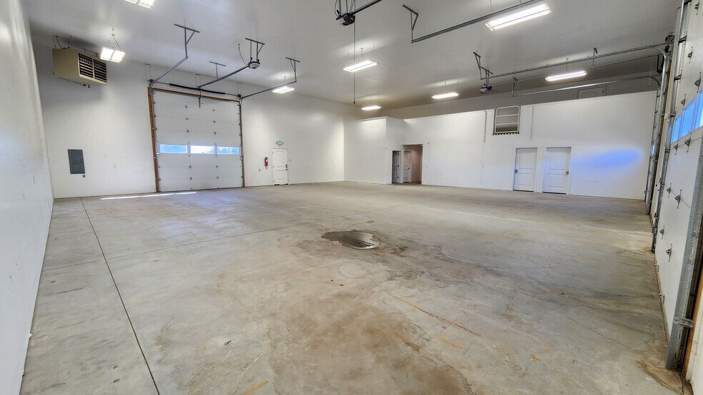 More Photos Of 3946 Professional Way, Idaho Falls Warehouse For Lease