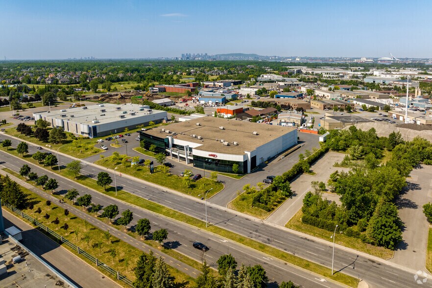Primary Photo Of 2625-2655 Boul Jacques-Cartier E, Longueuil Flex For Lease